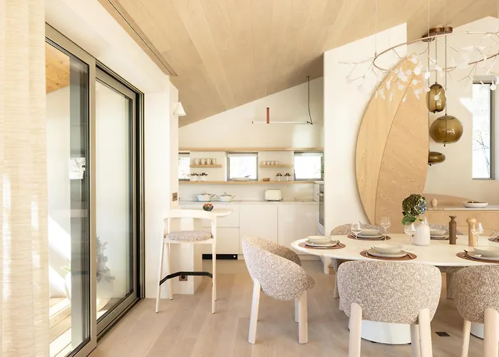 Acorn شاليه شامونكس